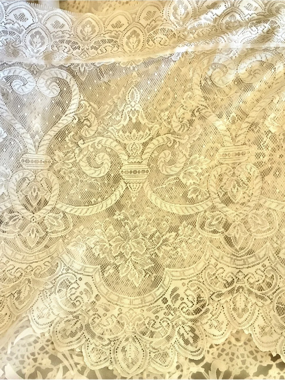 Vintage White Floral Lace window valance Curtain 62” w x 19” L Victorian style